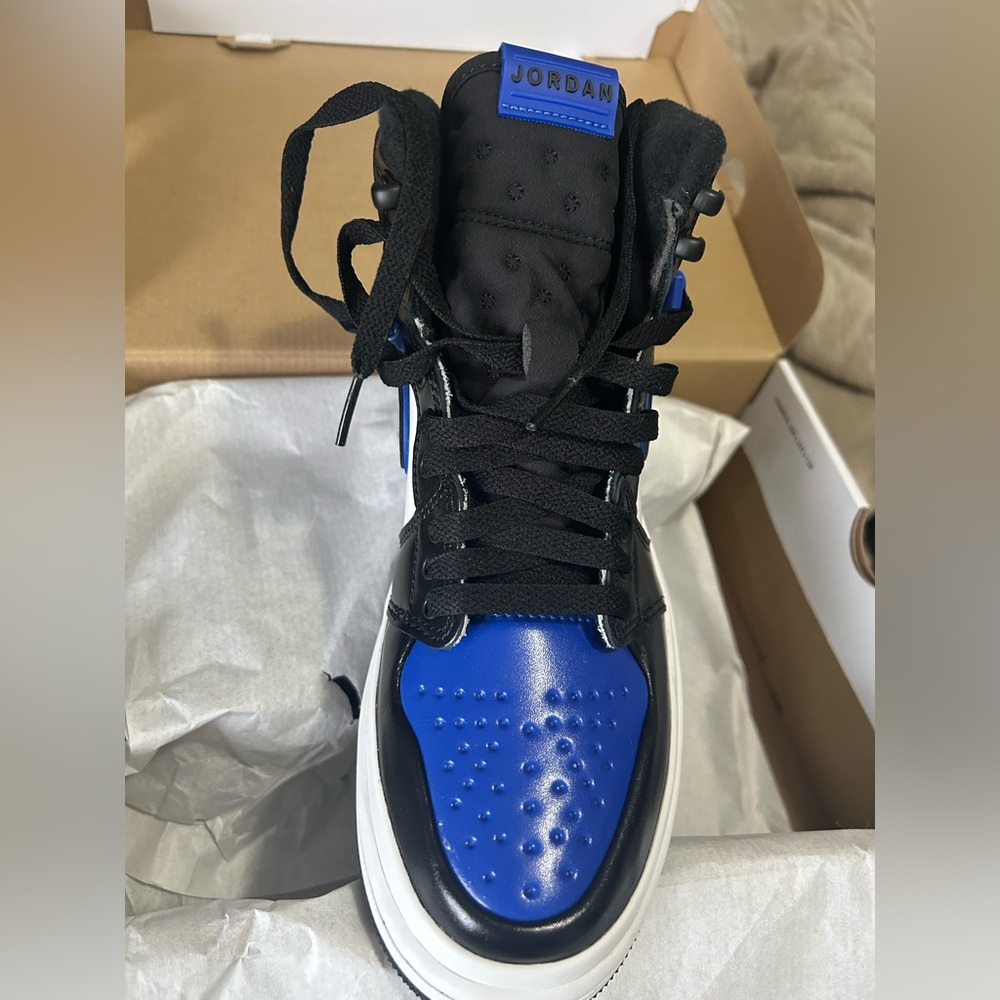 Women’s Air Jordan 1 Acclimate
Game Royal/white